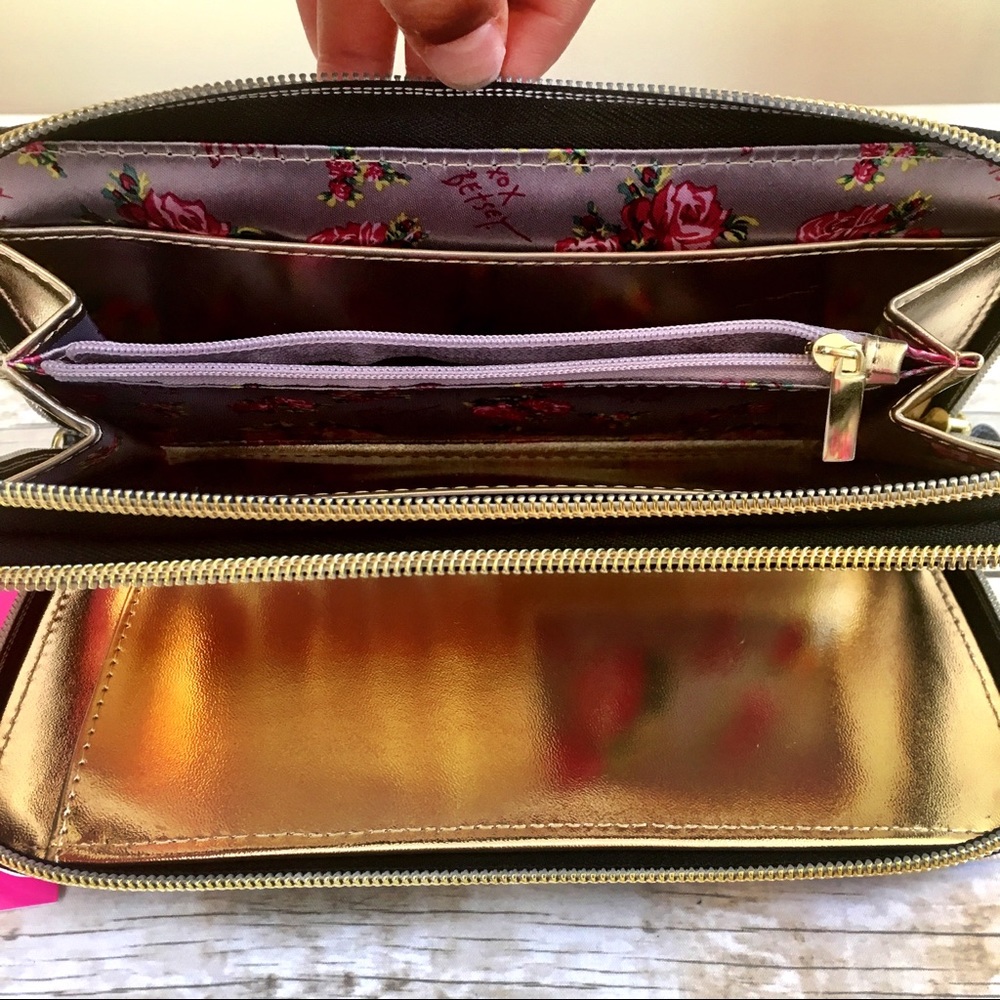 Betsey Johnson Double Zip Wallet Wristlet Clutch - Picture 2 of 7